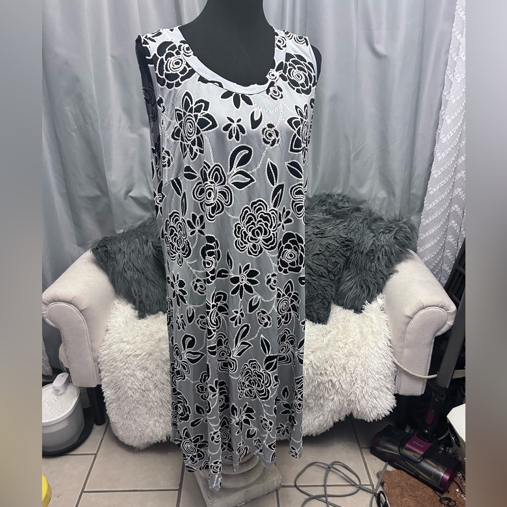 Candlelite Womens Dress black silver Lace lines NWT 2X
